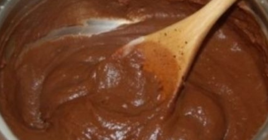 Natillas: cómo hacerlas de chocolate sin añadirle un gramo de azúcar