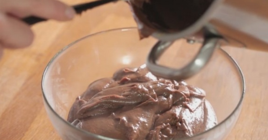 Natillas: cómo hacerlas de chocolate sin añadirle un gramo de azúcar