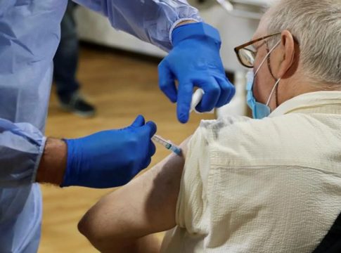 Patronal de Castilla-La Mancha apoya la tercera dosis de la vacuna en residencias