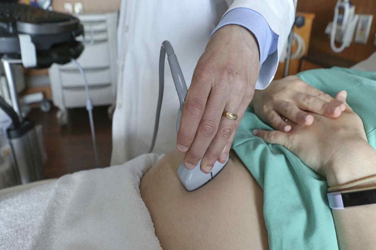 España registra 103.097 abortos voluntarios en 2023, lo que supone un aumento del 4,8% con respecto a 2022