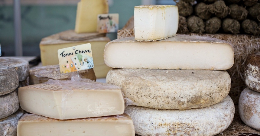 Provolone al horno: así se hace en diez minutos el entrante de moda