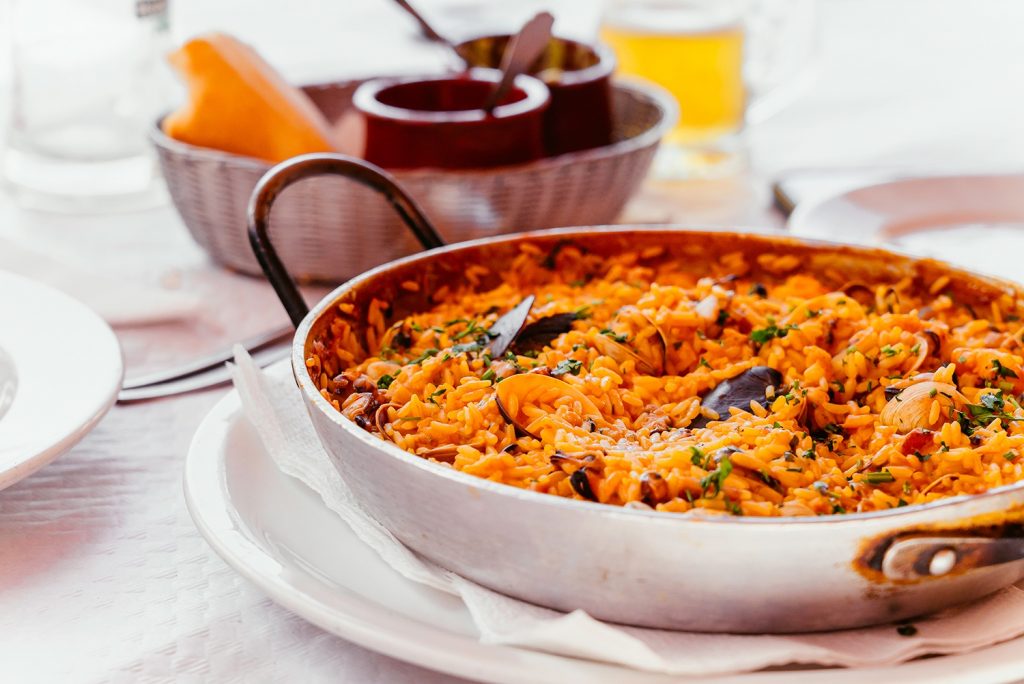 Cómo hacer una paella de escándalo en una olla exprés 6 Paella