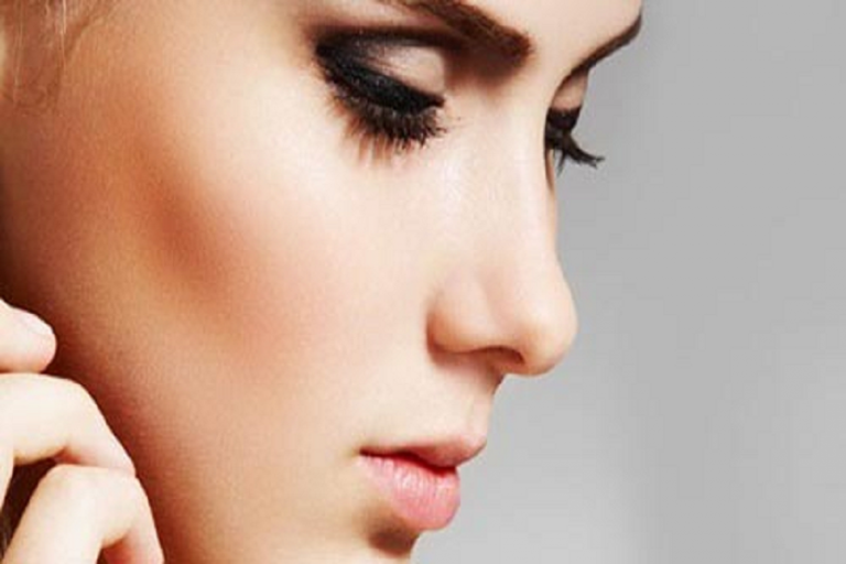 Rinoplastia ultrasónica, la cirugía más precisa para modelar tu nariz