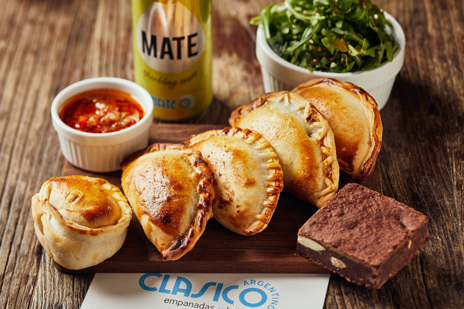 Clásico Argentino, las empanadas para llevar que triunfan en París 38 Madrid