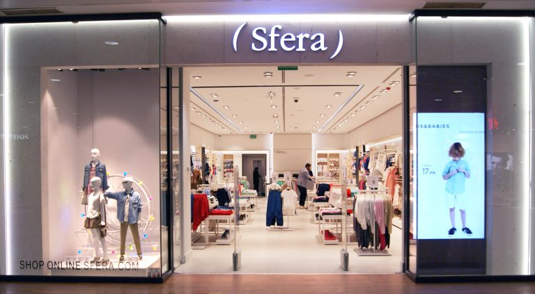 Vestidos con estampados de Sfera para ir de ‘modelo’ este otoño