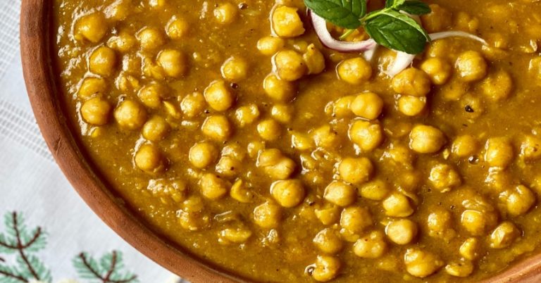 Sopa castellana: el truco con los garbanzos para darle ese punto 'premium'