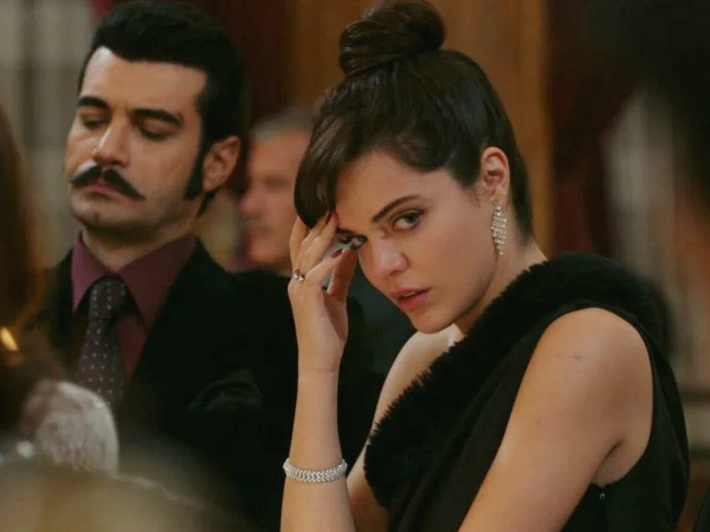 Su voz está en Tierra Amarga