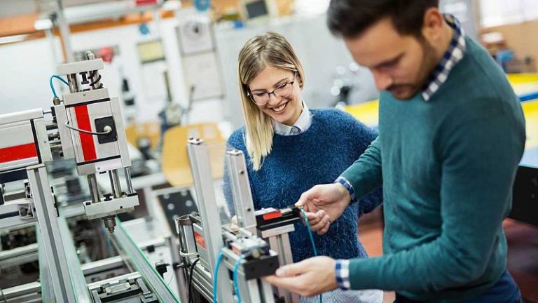 El BOE publica la nueva orden de formación profesional para el empleo 2026: cambios y quién puede acceder