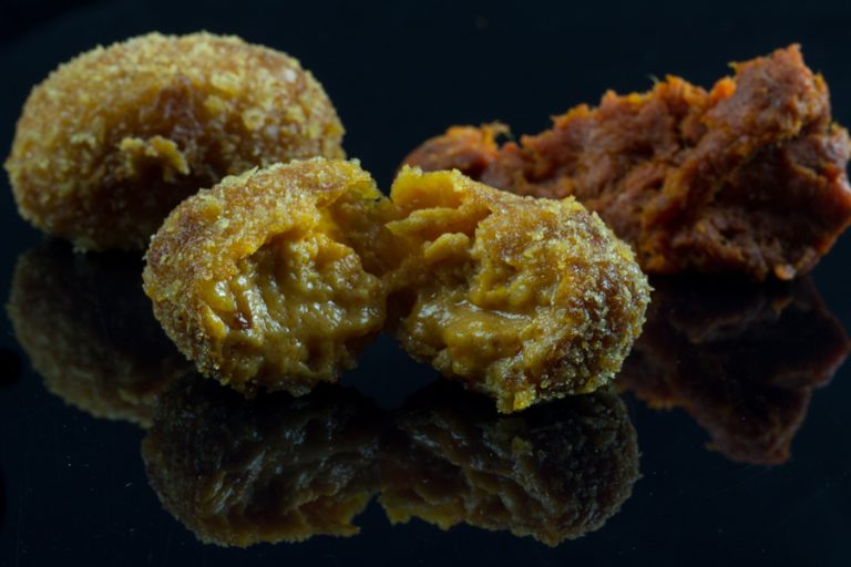 Cómo hacer en casa unas croquetas de estrella Michelin