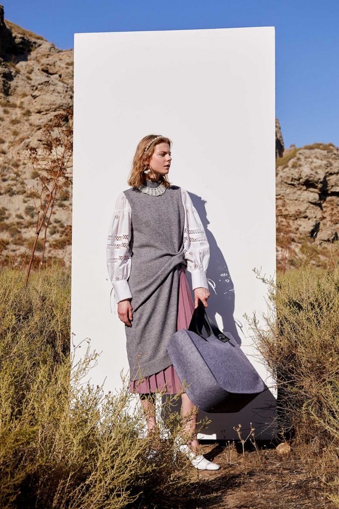 VESTIDO ASIMETRICO CUELLO