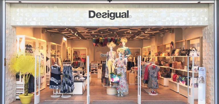 Desigual: 10 vestidos con estampados alegres para este otoño