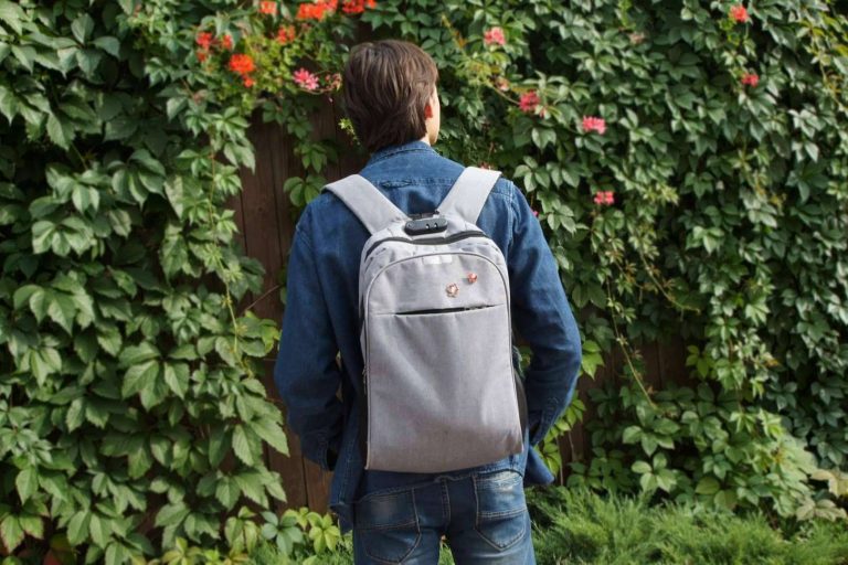 posicionarse en la mente de los consumidores con las mochilas publicitarias