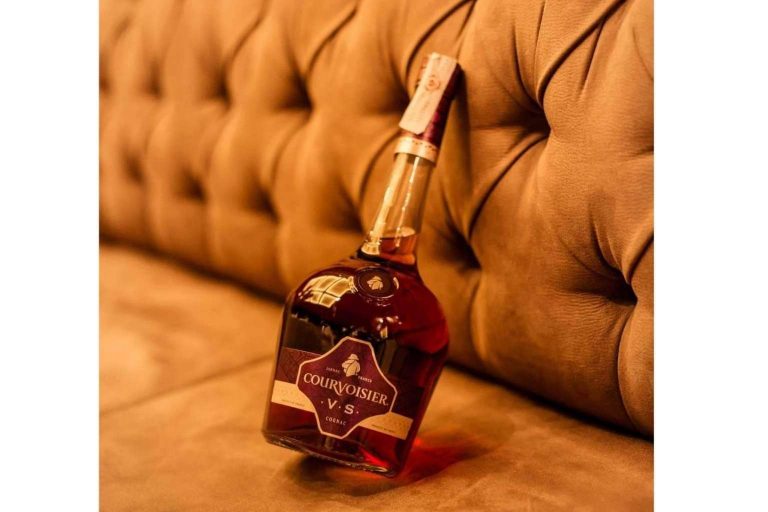 Mesa 16 se posiciona como una de las mejores opciones para comprar bebidas premium y productos gourmet