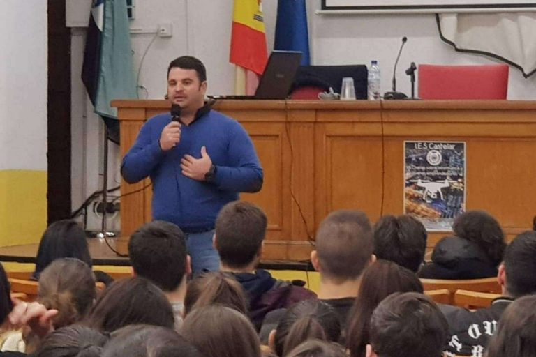 Neftalí García expone la importancia del embudo de ventas