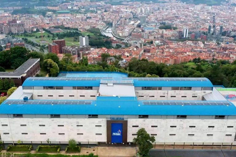 GREENKw ha llevado a cabo la mayor instalación de autoconsumo solar de un centro educativo en Bilbao