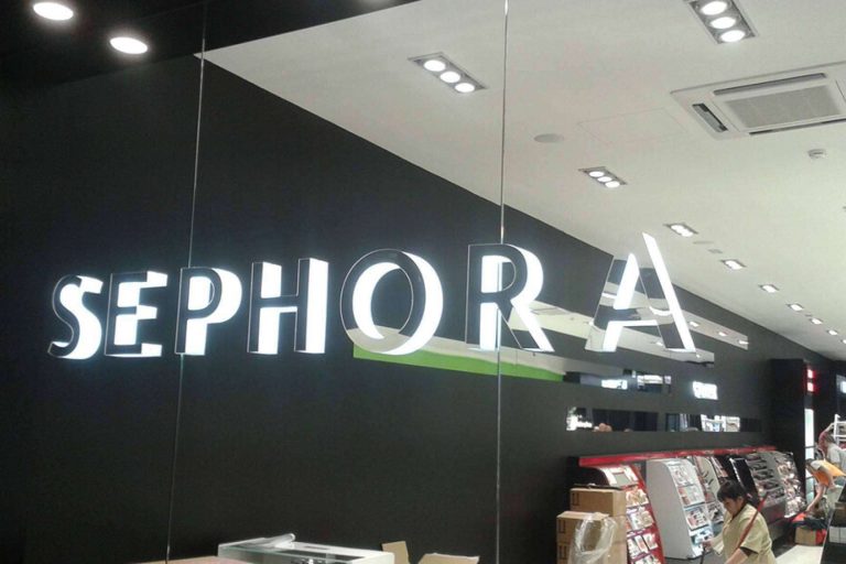 ¿Cómo llamar la atención de los clientes? Las letras corpóreas de Rotuser son un gran aliado