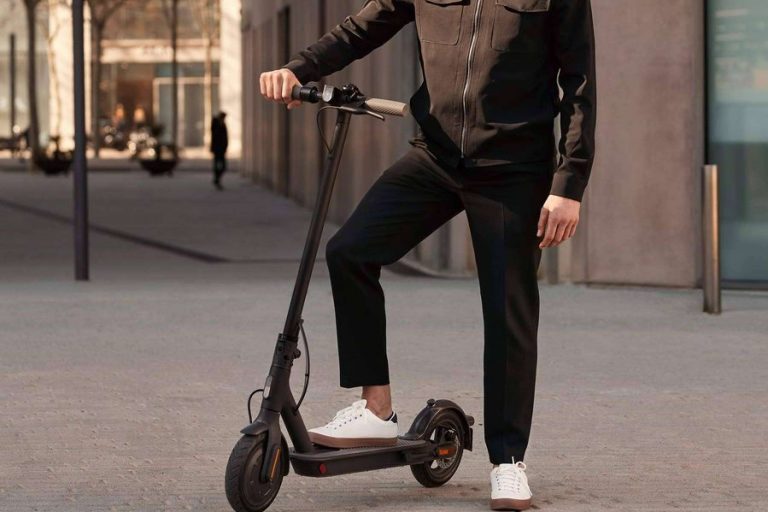 Reparar patinetes eléctricos en Taller del Patinete