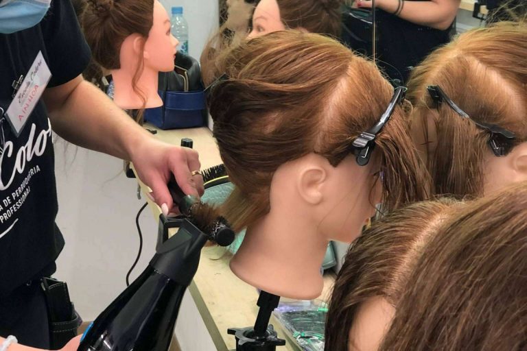 un modelo de franquicia con muchas ventajas en el sector de la peluquería y la estética