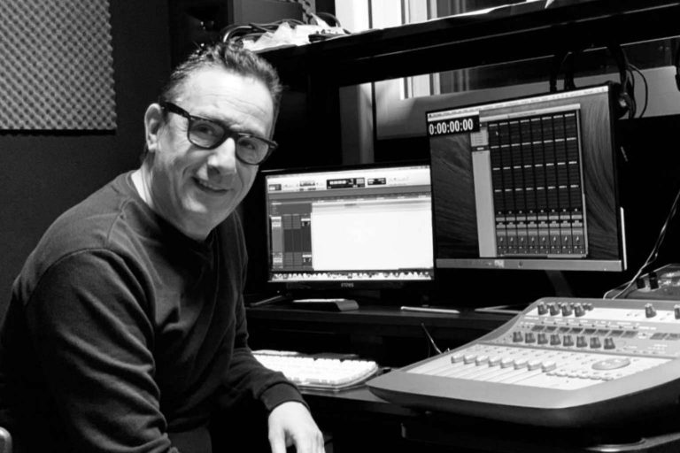 Entrevista a Fernando Acaso, el director de Voces Premium