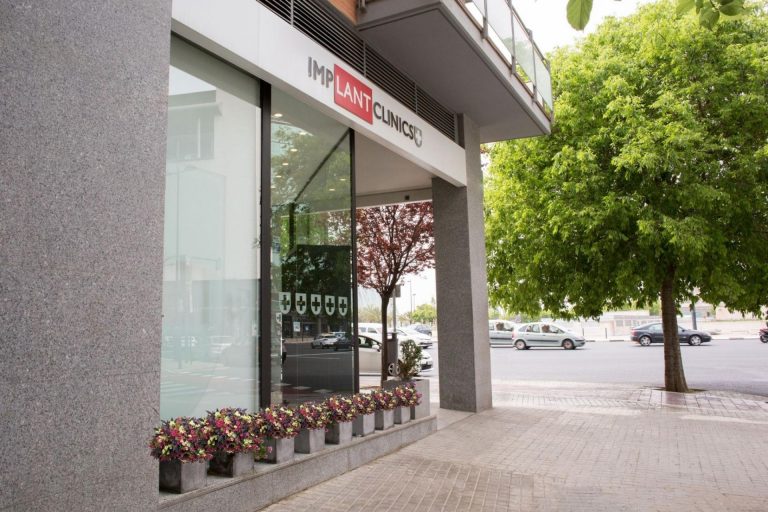 Implant Clinics, clínica dental en Valencia con las técnicas más avanzadas del sector bucodental