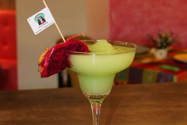 El popular cóctel Margarita del restaurante mexicano La Llorona