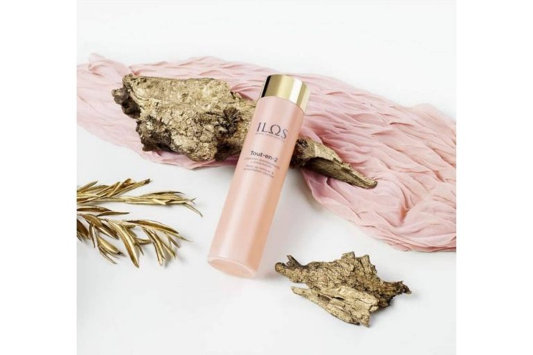 Tout-en-2 de ILOS Natural Luxury Cosmetics