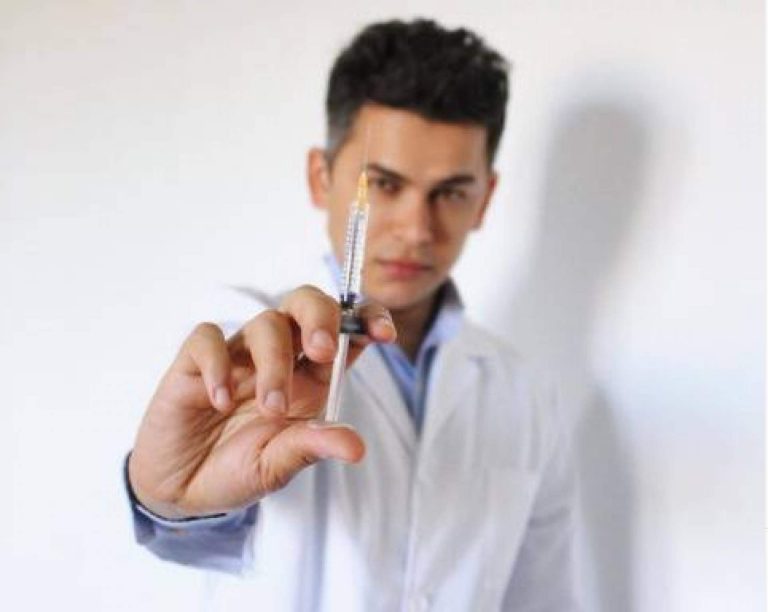 Rejuvenecer la mirada con el talento y la experiencia del Dr. Castellar