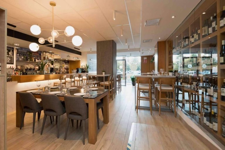 Los proyectos comerciales de BTTEstudio se convierten en ambientes únicos, elegantes y modernos