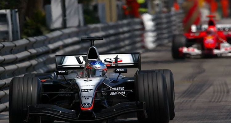 Kimi Raikkonen 2004 McLaren
