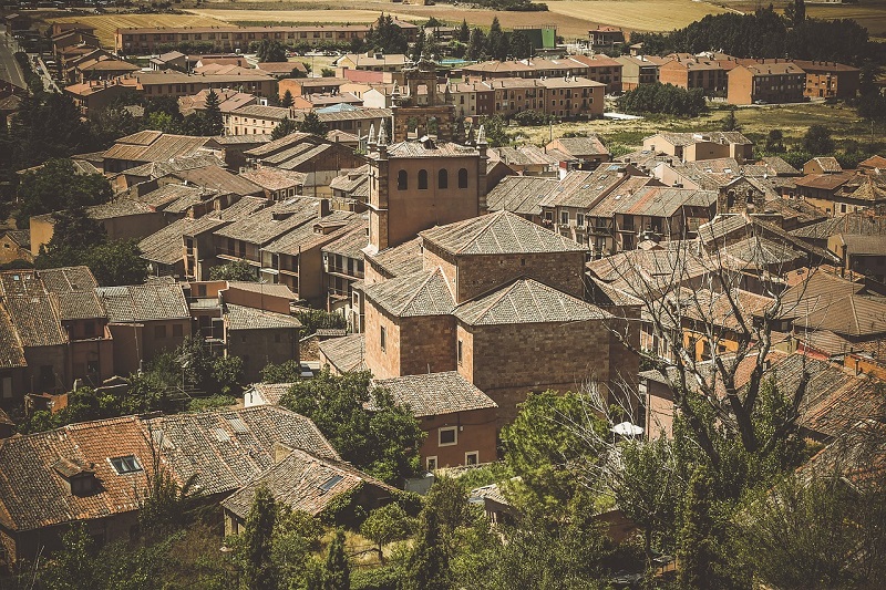 Los 10 pueblos más bonitos de Castilla y León que deberías visitar 9 ayllón