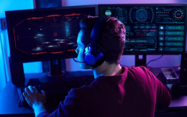 JBL anuncia la llegada a España de sus auriculares inalámbricos Reflect Flow PRO y Quantum 350