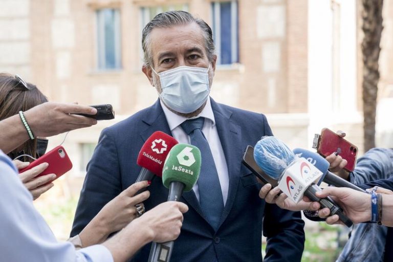 El PSOE pide citar en el Congreso por 'Kitchen' a Enrique López