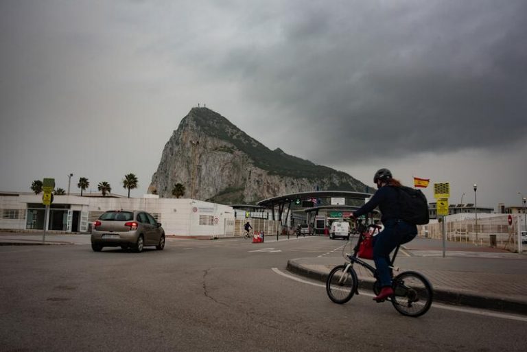 Los 27 aprueban el mandato que permitirá iniciar las negociaciones con Reino Unido sobre Gibraltar