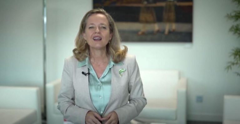 El Gobierno anuncia que se incorporará al Plan de Educación Financiera de la CNMV y del Banco de España