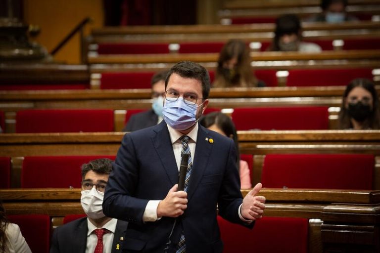 Aragonès: Los Mossos tendrán la misma defensa jurídica que el resto de funcionarios