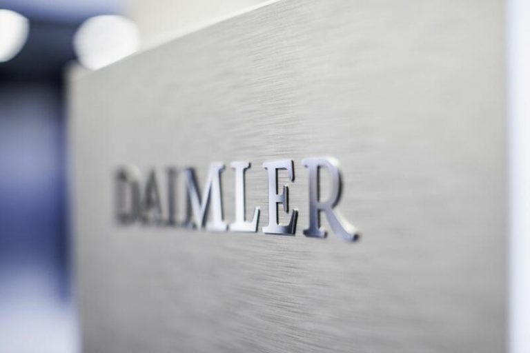 TUE: Puede reclamarse indemnización a filial de Daimler en España por el cártel de los camiones