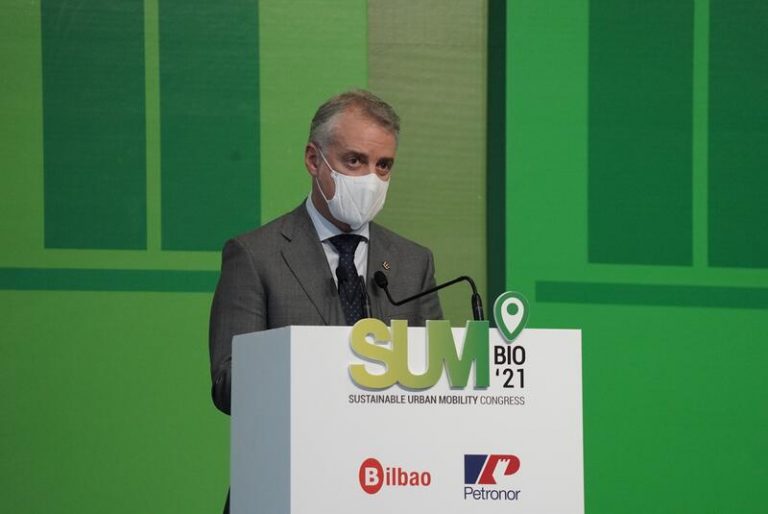 Urkullu reclama culminar la 'Y vasca' y la transferencia de ferrocarriles y aeropuertos