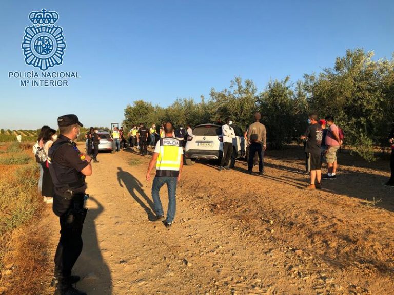 Desarticulado un grupo familiar por explotación laboral de extranjeros en fincas agrarias