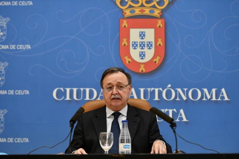 Presidente de Ceuta responsabiliza a Vox del cambio del calendario laboral