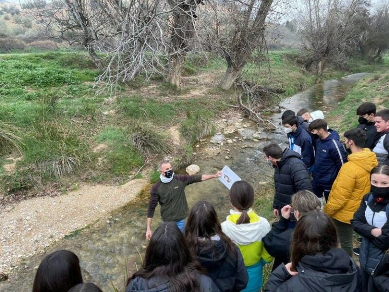 'Aulas LIBERA' formará a estudiantes de bachillerato en la prevención de microplásticos en el agua