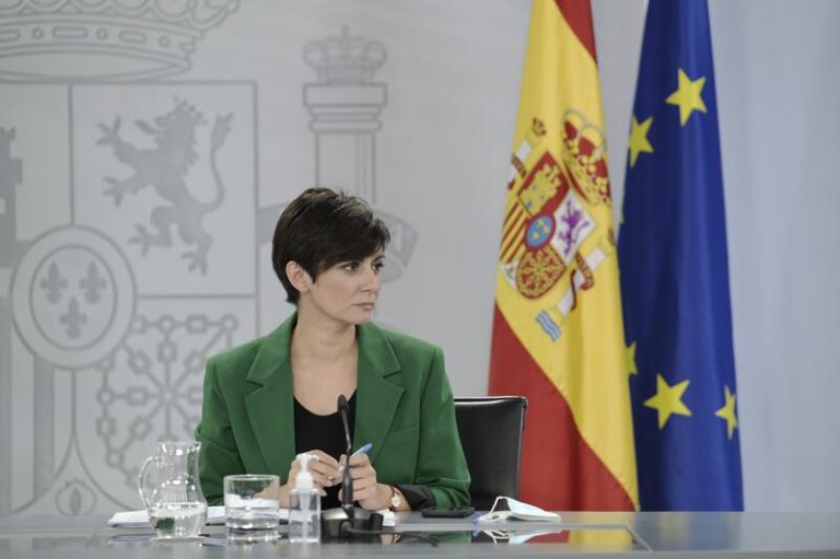 El Gobierno respeta la decisión que adopte el Rey emérito si vuelve a España