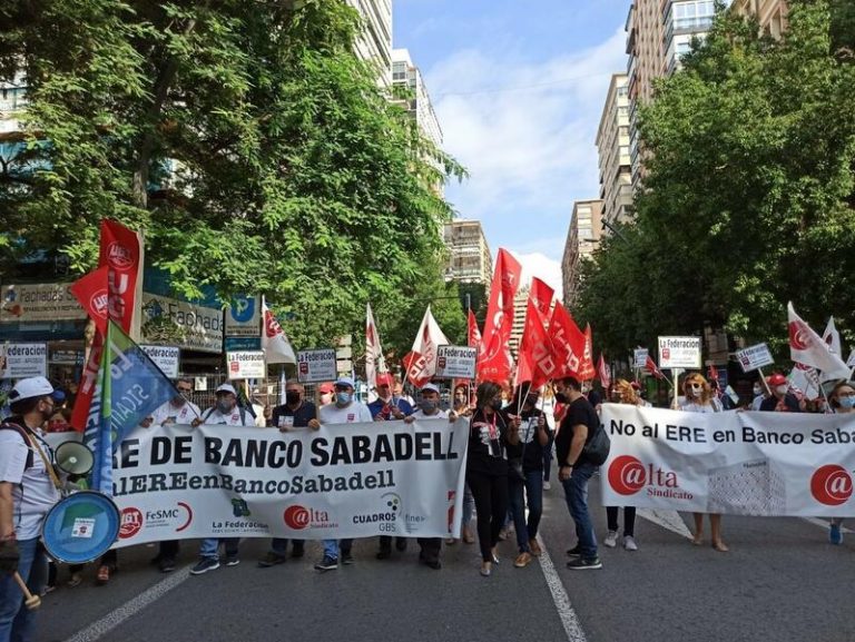 Sindicatos cifran en un 80% el seguimiento de la segunda jornada de huelga en Sabadell