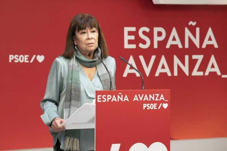 PSOE defiende al CIS y a Tezanos tras su imputación