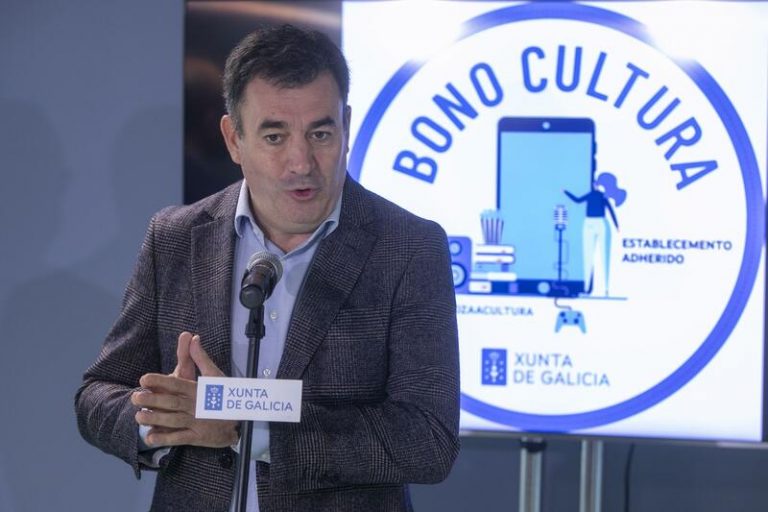 Los mayores de edad podrán pedir desde el 1 de noviembre el 'bono cultura' de la Xunta