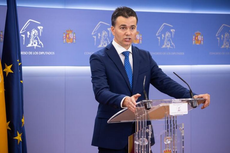 PSOE no contempla marcha atrás en el decreto del beneficio de las eléctricas