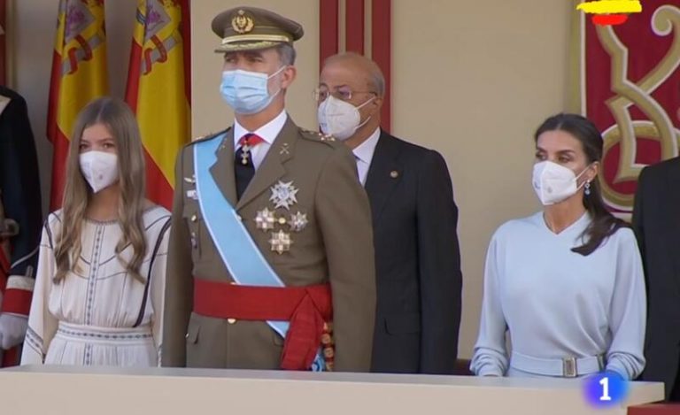 Los Reyes y la Infanta Sofía presiden el Desfile Militar con motivo del Día de la Hispanidad