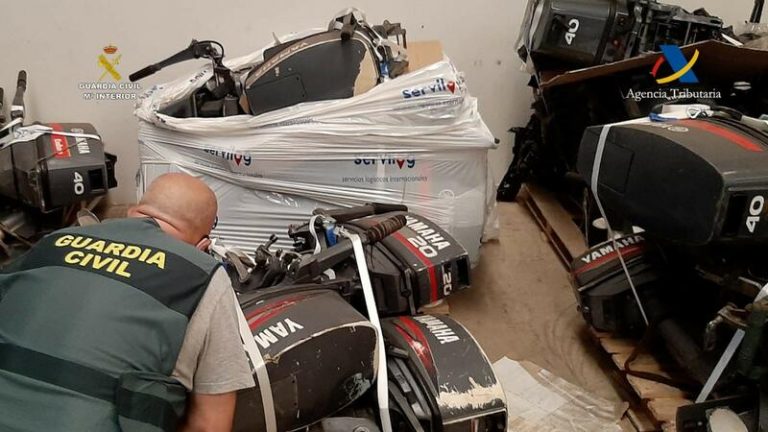 14 detenidos por la exportación de motores fueraborda usados para la inmigración irregular