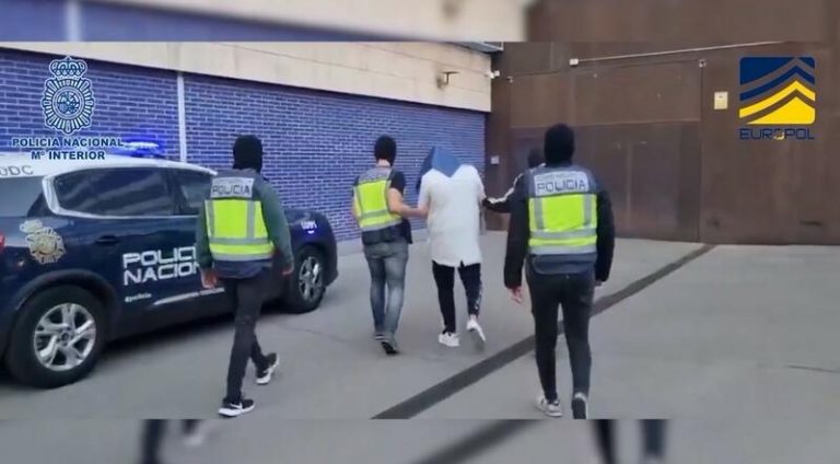 El líder de los 5 detenidos por yihadismo quiso unirse a DAESH en 2016