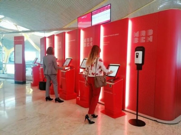 Iberia incrementa su oferta en el puente aéreo Madrid-Barcelona un 50%
