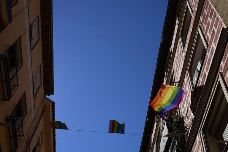 El CDR pide que no se concedan fondos europeos a países que promuevan políticas anti-LGBTIQ